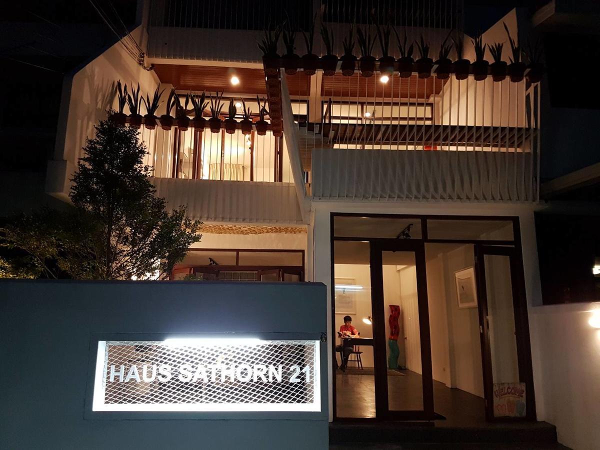 Haus Sathorn 21 Hotel Bangkok Exterior foto